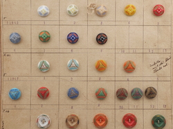 1925 Sample card (33) Czech antique glass buttons geometric marble Deco