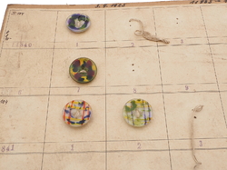 1925 Sample card (33) Czech antique glass buttons geometric marble Deco
