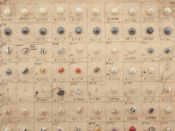 1915 Sample card (142) Czech antique glass buttons hand painted pearl dimi