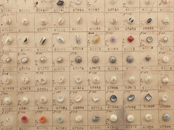 1915 Sample card (142) Czech antique glass buttons hand painted pearl dimi
