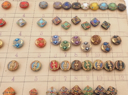 1926 Sample card (152) Czech antique glass buttons hand painted gold gilt