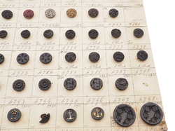 Sample card (118) Czech antique glass buttons