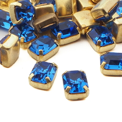 Lot (39) Czech vintage rectangle prong set sapphire blue glass rhinestones 10x8mm