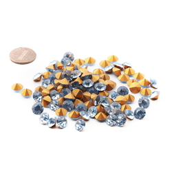 Lot (105) Czech vintage foiled round blue glass rhinestones 8mm
