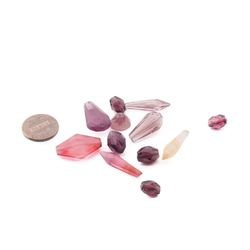 Lot (12) Czech antique Deco pink purple glass beads