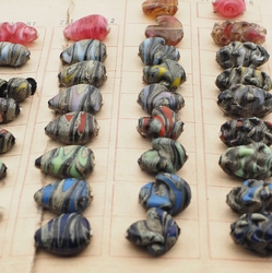 Vintage sample card (52) Czech marble lampwork glass beads