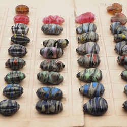 Vintage sample card (52) Czech marble lampwork glass beads