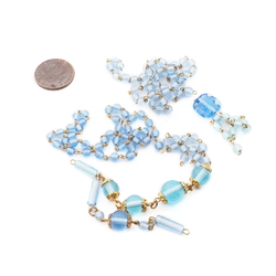 Lot (115) Czech vintage round bugle connector wired blue glass beads