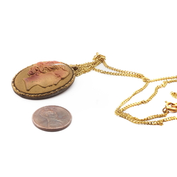 Czech vintage gold gilt glass cameo necklace pendant