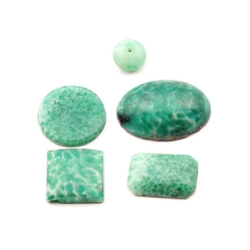 Lot (5) Czech vintage green matrix marble glass cabochons headpin