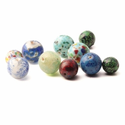 Lot (10) vintage Czech lampwork round glass beads spatter matrix marble Lapis