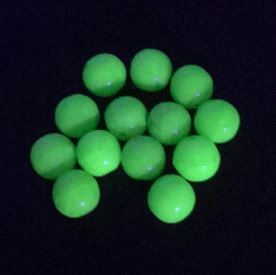 Lot (12) Czech vintage pastel Uranium green round hand molded glass beads 10mm