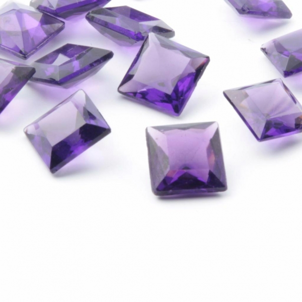 Lot (12) 12mm vintage Czech square faceted violet glass rhinestones