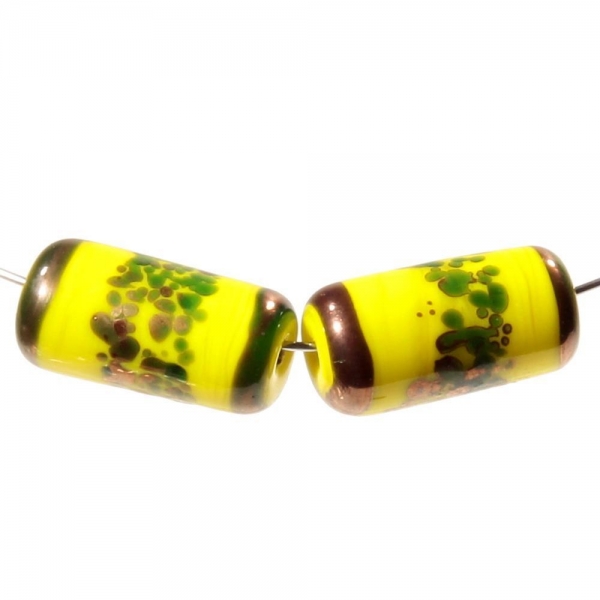 Lot (2) 19mm vintage Czech spatter marble yellow lampwork cylinder glass beads