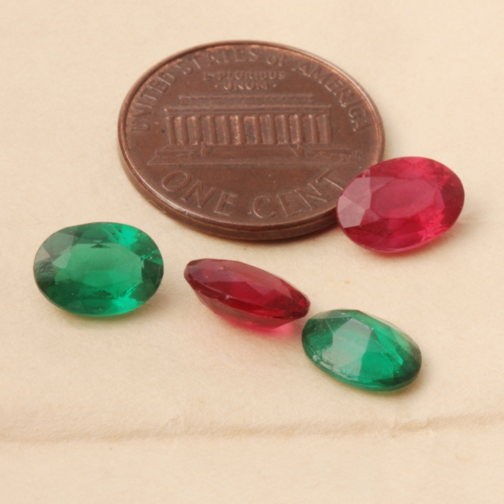 Lot (4) Czech antique Emerald green cranberry pink oval glass rhinestones 9x7mm