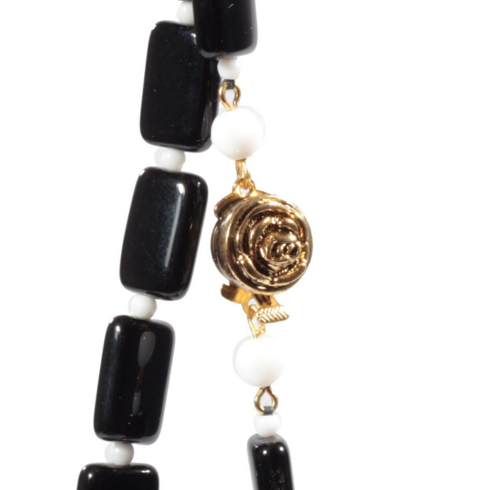 Vintage necklace Czech black rectangle white seed glass beads rose flower clasp
