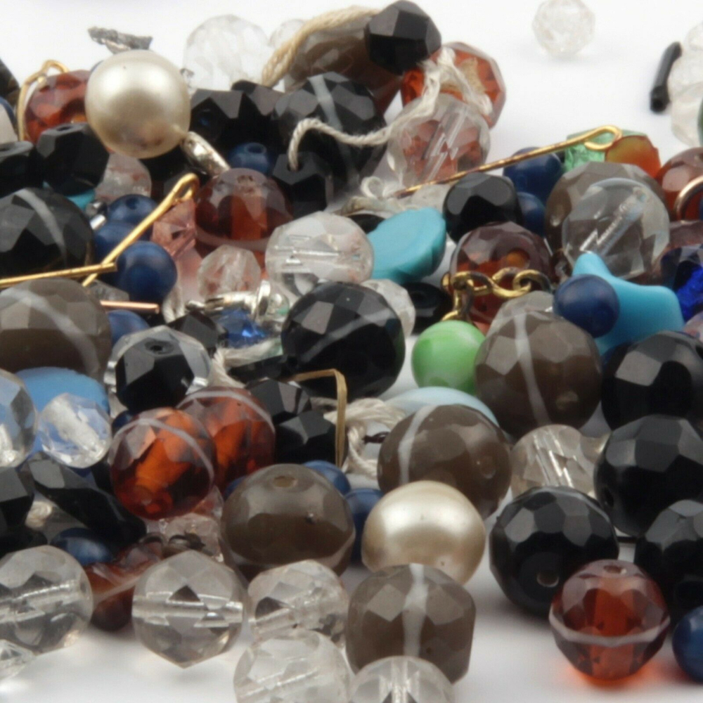 Lot (200+) vintage Czech assorted glass beads and findings
