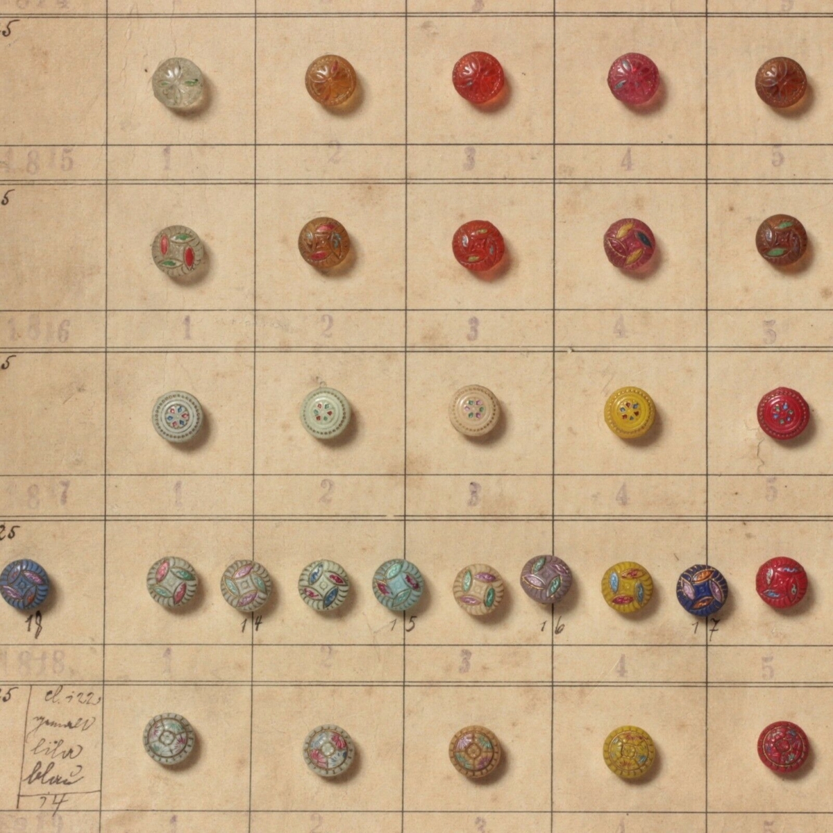 1925 Sample card (164) Czech antique dimi small glass buttons