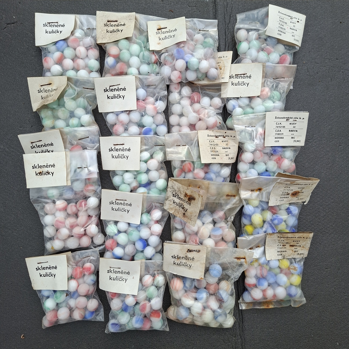 Lot 20 packages Czech retro Vintage swirl glass marbles. Shipping FEDEX priority. - kopie