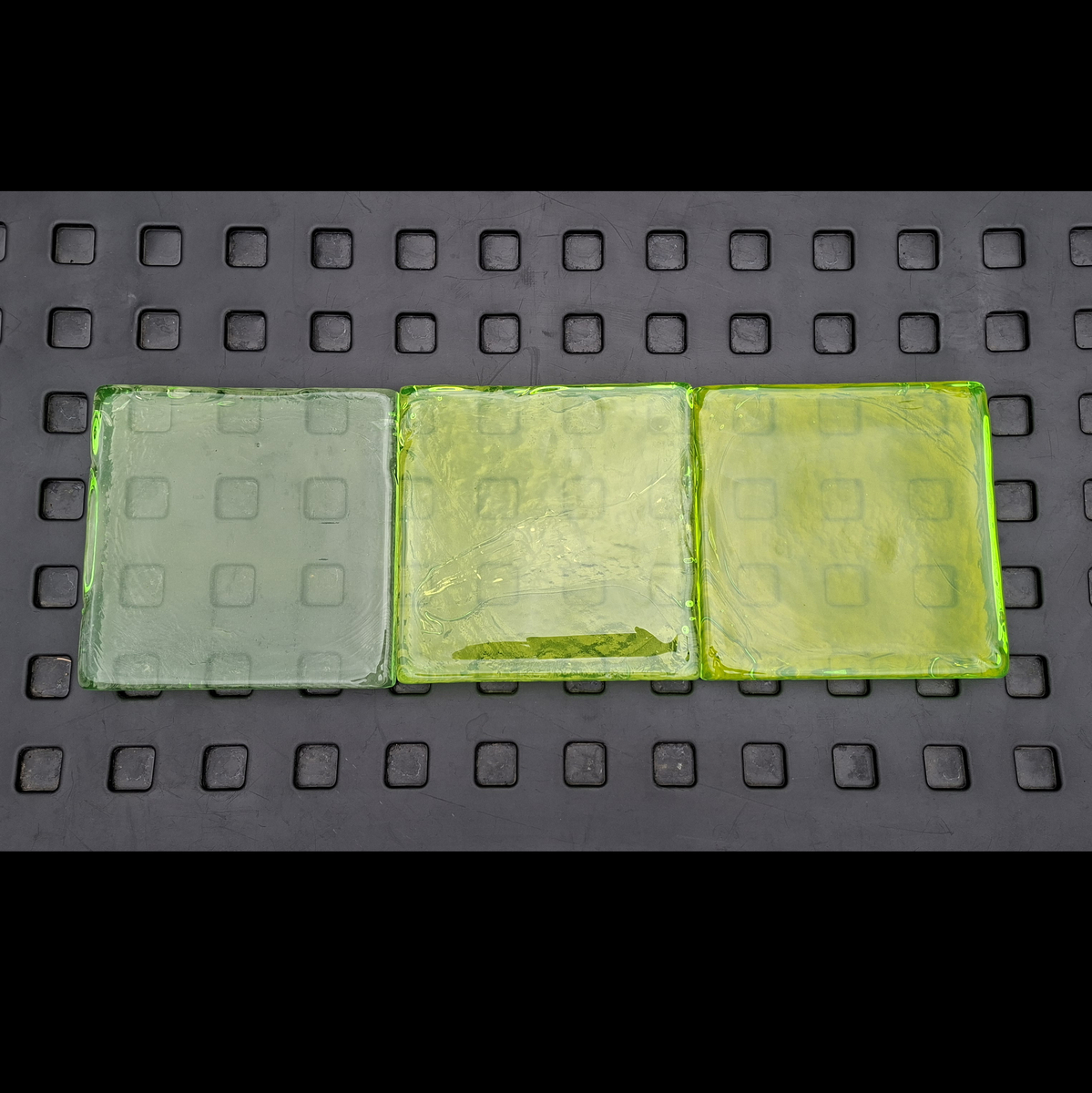 Czech square uranium glass block slab design decor craft lampwork art installation - kopie