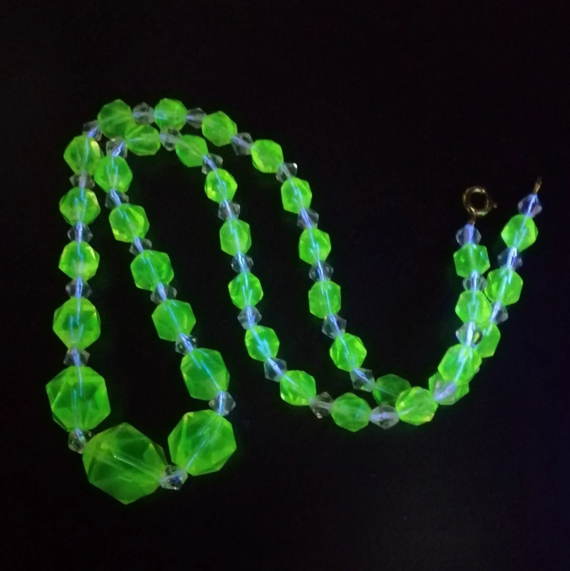 Vintage Czech Art Deco necklace rare Uranium faceted glass beads