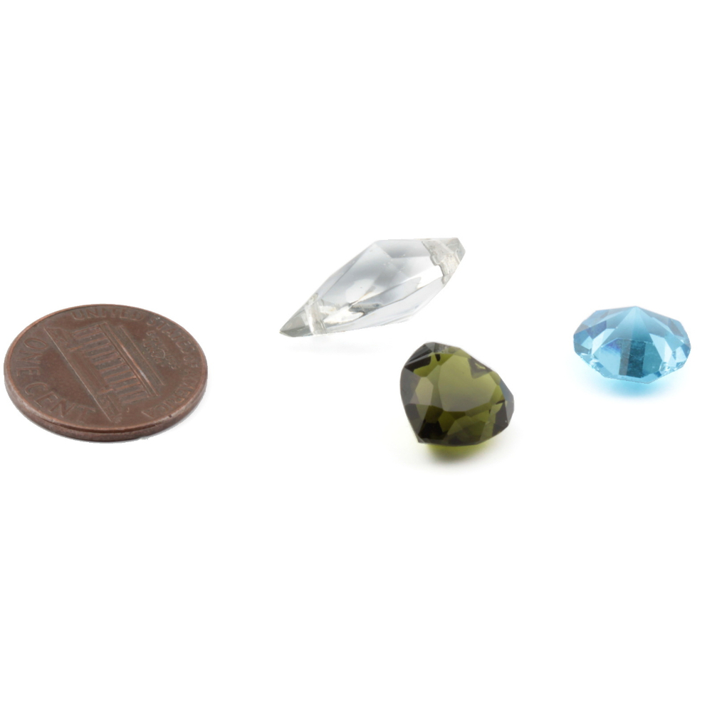 Lot (3) Czech vintage green heart blue round crystal teardrop glass rhinestones