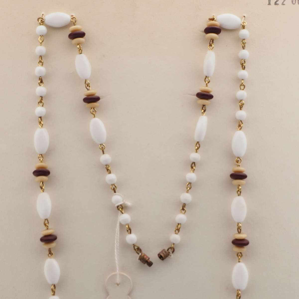 Czech vintage wired necklace white beige black glass beads 27"