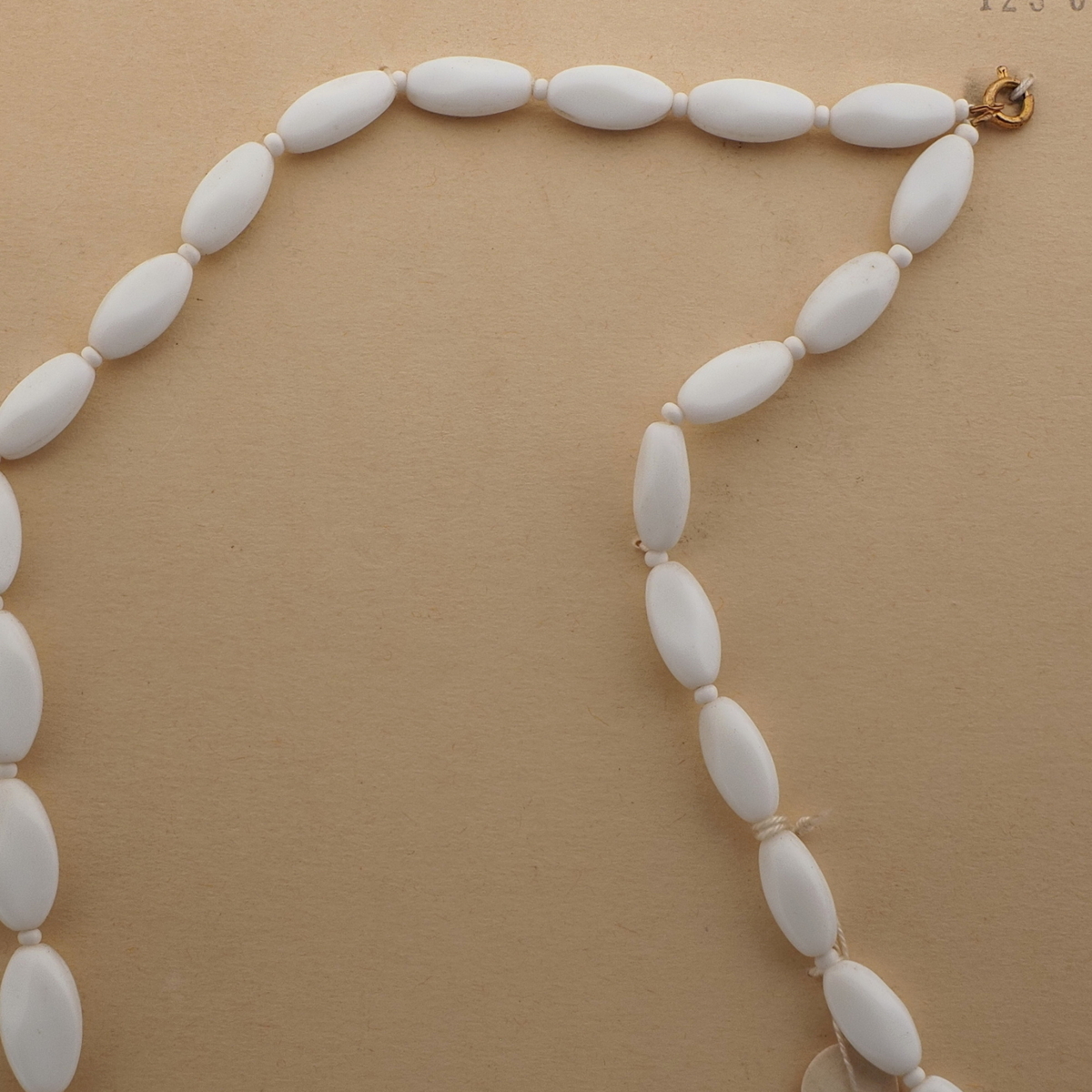 Czech vintage necklace gradual white oval glass beads 