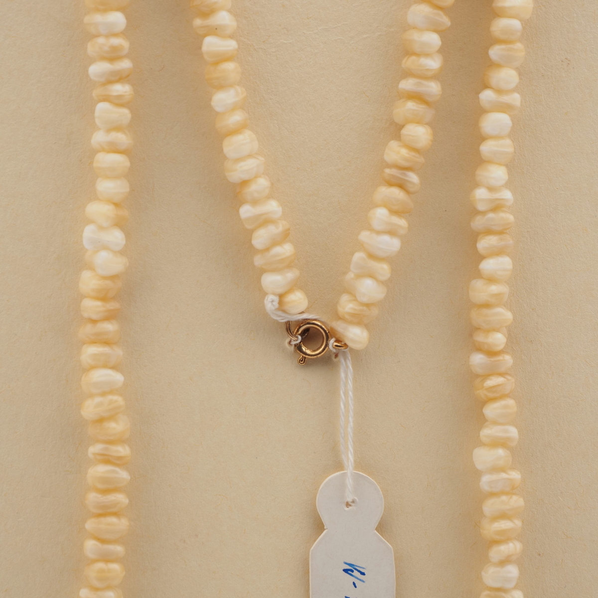 Vintage Czech necklace beige marble nugget glass beads 