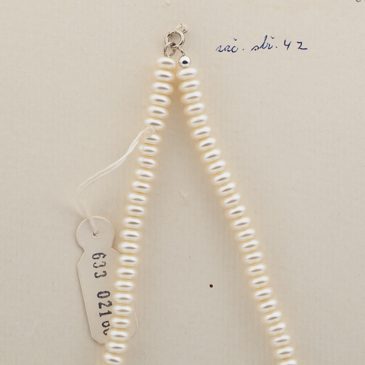 Vintage Czech necklace pearl glass plastic rondelle beads