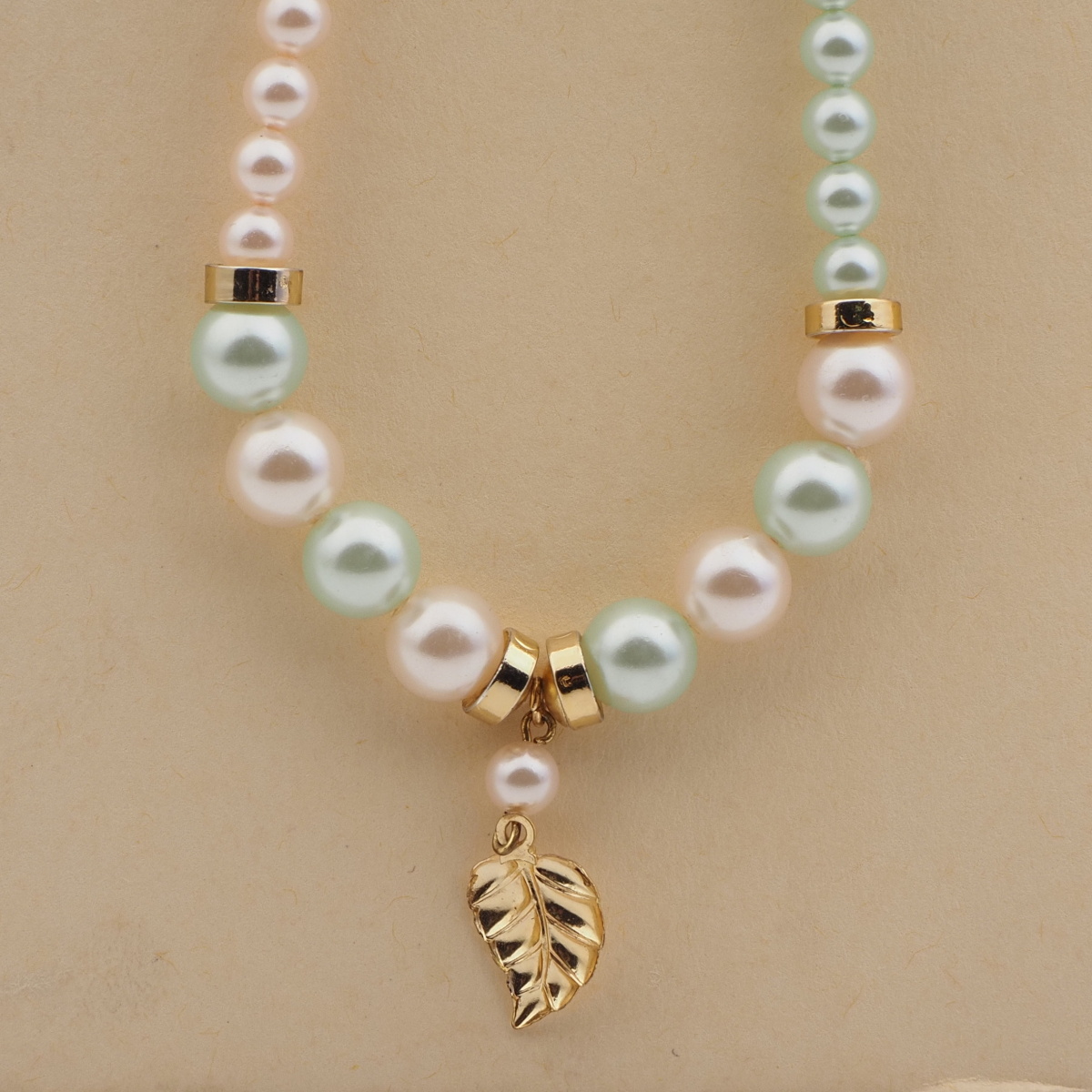 Vintage Czech necklace pearl glass beads gold leaf pendant