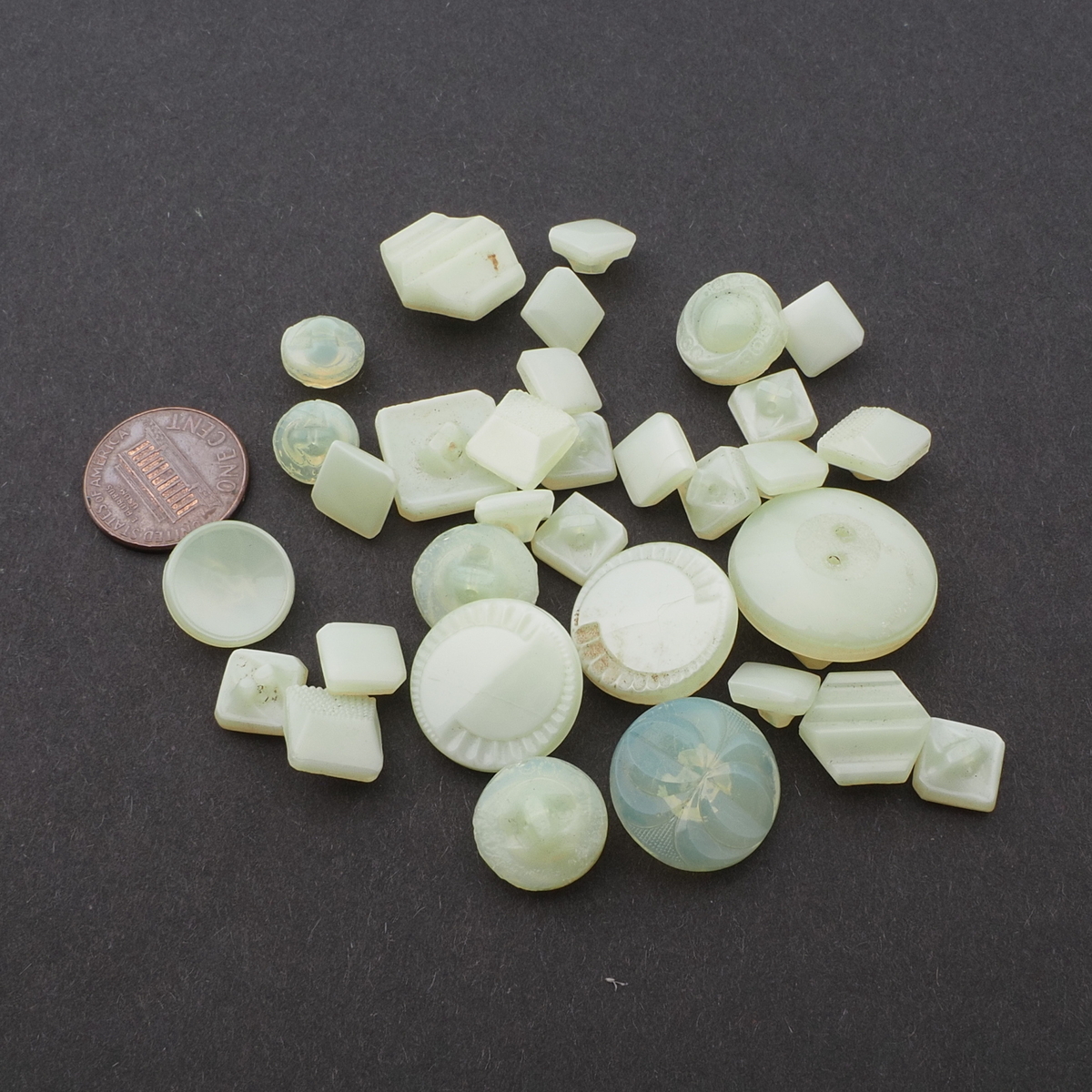 Lot (31) Czech 1930's Vintage uranium vaseline glass buttons