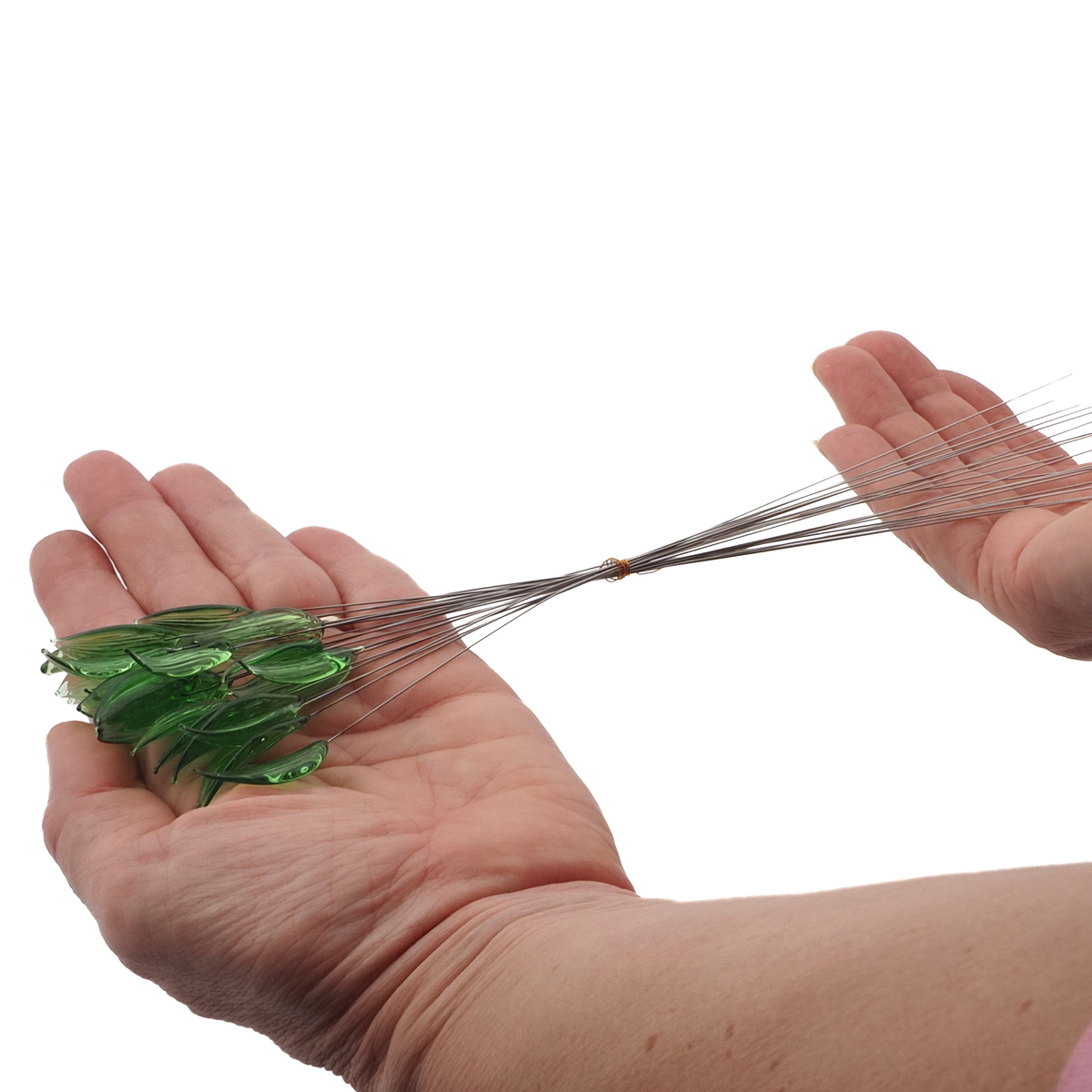 Lot (x) Czech lampwork glass green flower leaf headpin glass beads