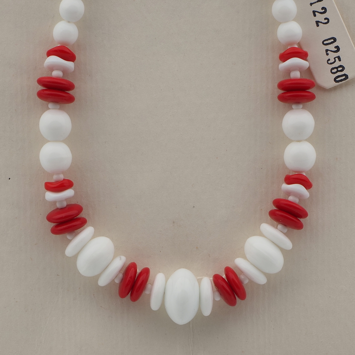 Vintage Czech necklace white red round rondelle glass beads 