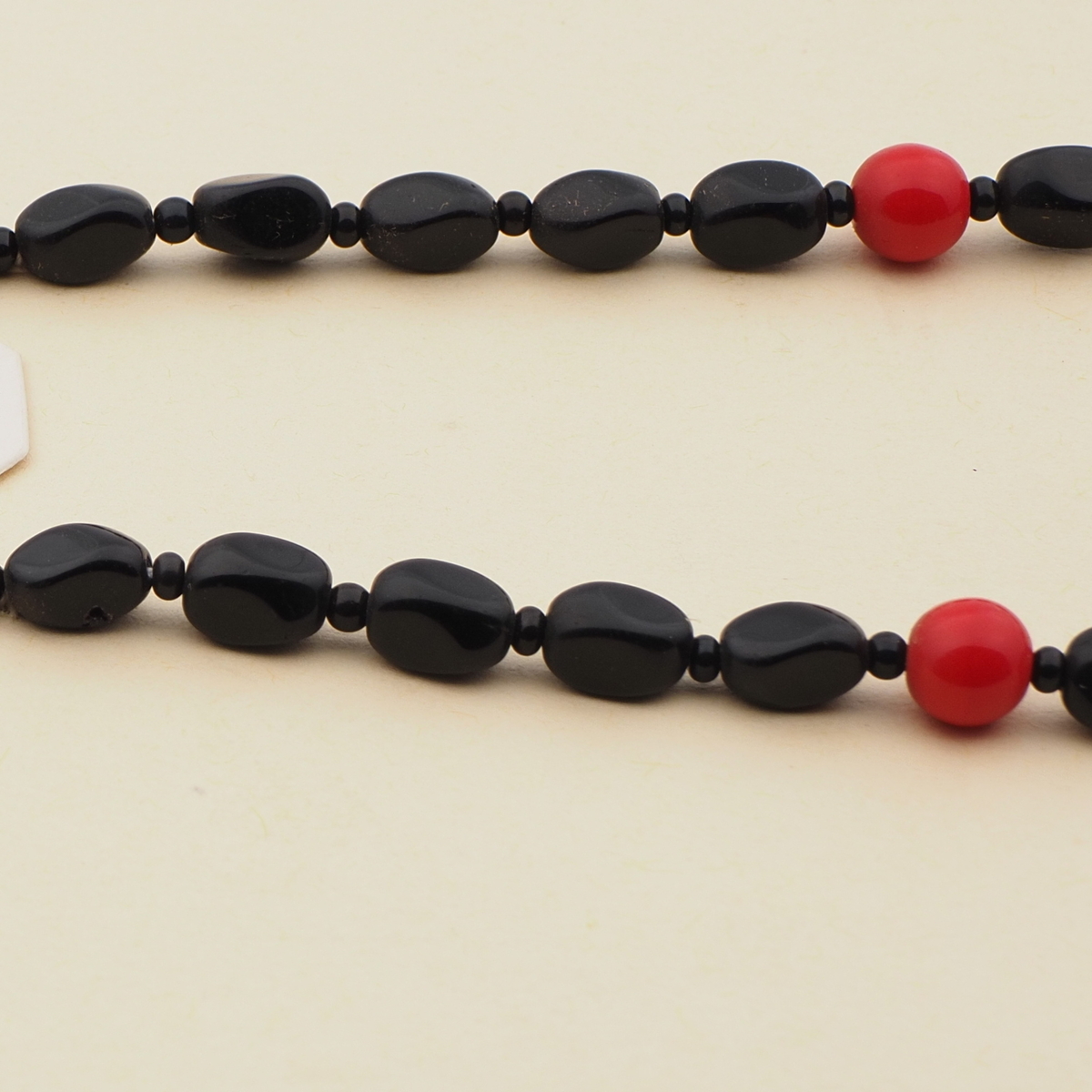 Vintage Czech necklace black red round rectangle glass beads 16"