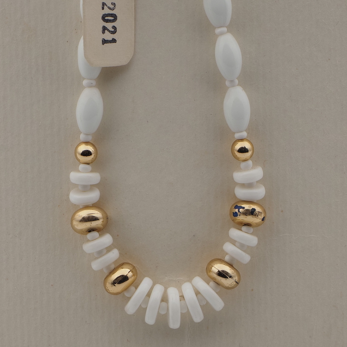 Vintage Czech necklace white rondelle oval glass beads 16"