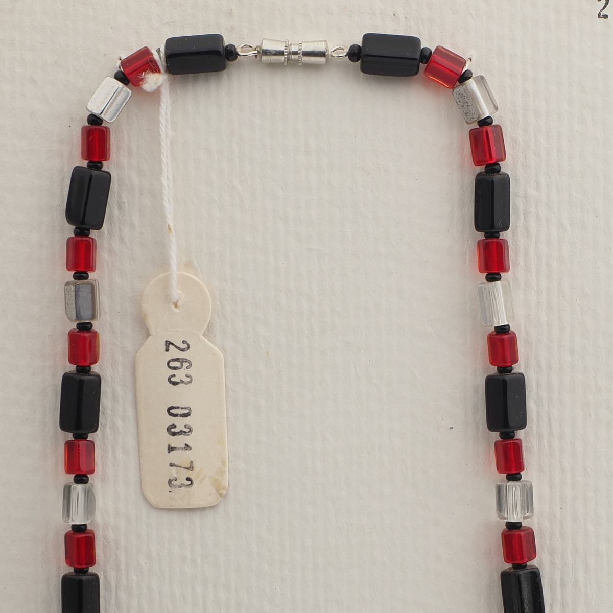 Vintage Czech necklace red black silvered pentagon glass beads