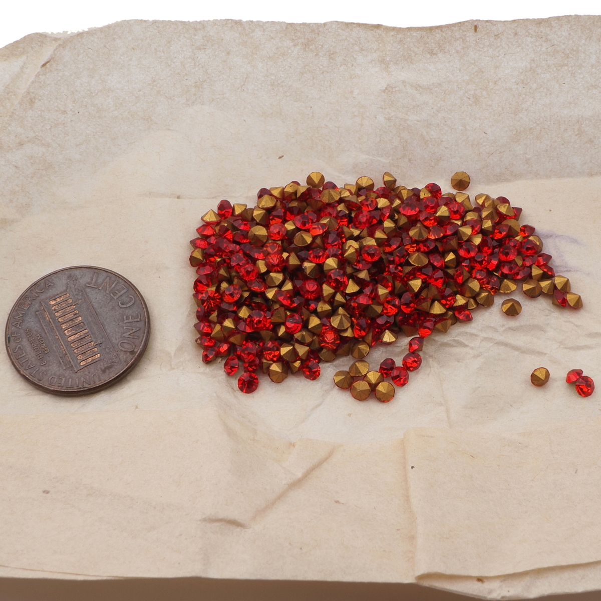 Lot (325) Czech antique foiled ruby red round glass rhinestones 2.5mm
