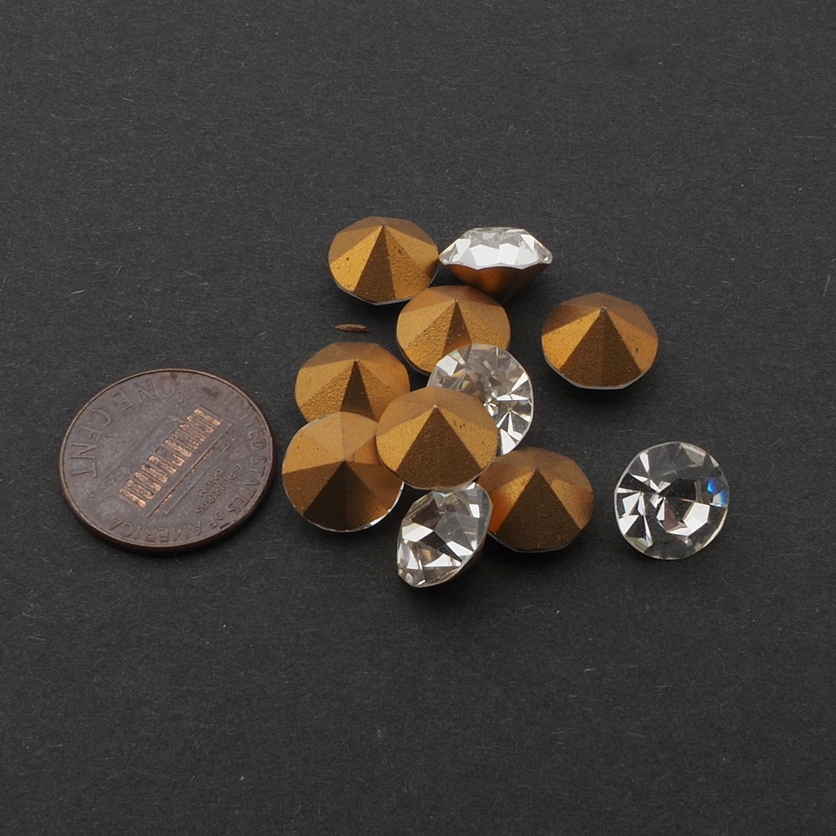Lot (11) Vintage crystal clear round glass rhinestones 10mm