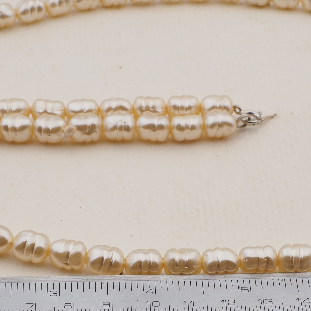 Vintage Czech necklace pearl oval ribbed glass beads