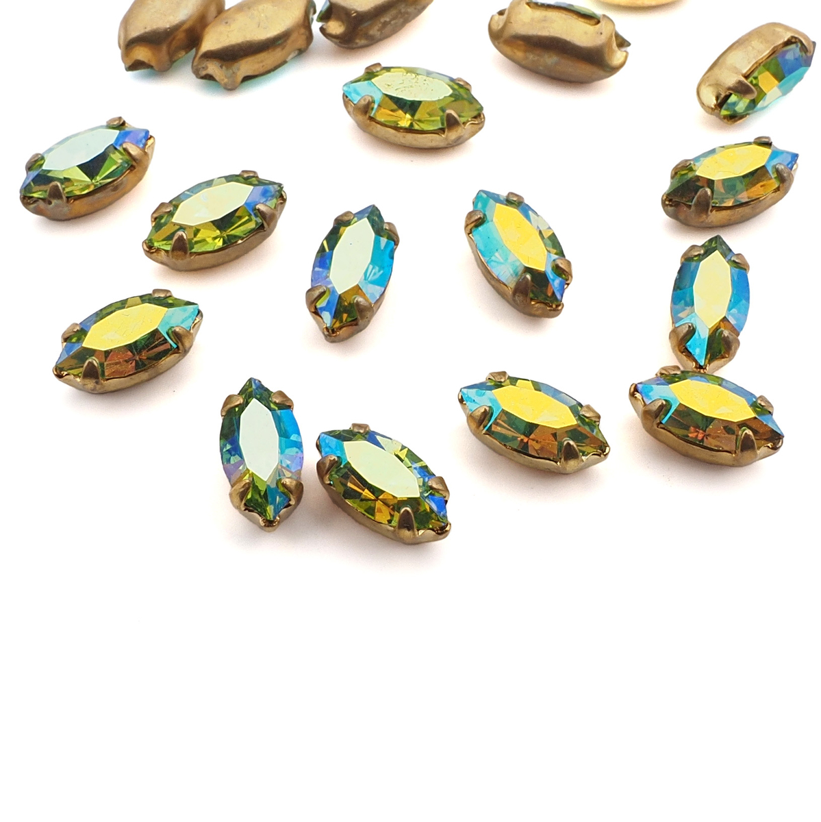 Peridot AB glue soldering Navette 10x5 mm lot 18 pcs vintage faceted rhinestones Preciosa fancy chaton stones