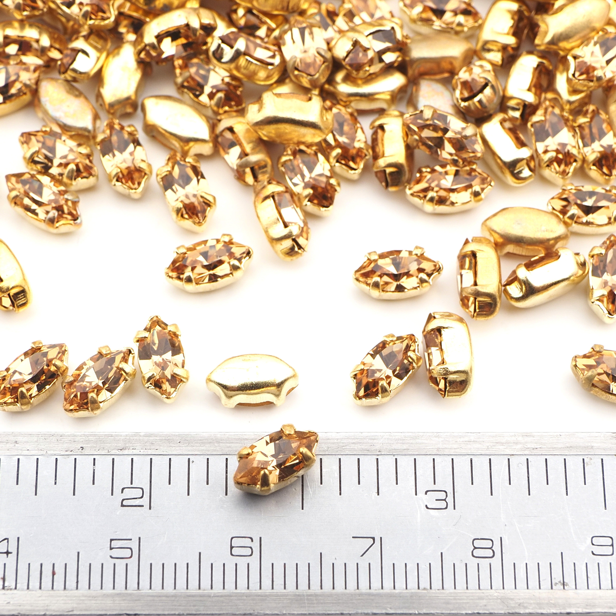 Light Topaz Peach glue soldering round Navette 8x4 mm lot 184 pcs vintage faceted rhinestones Preciosa fancy chaton stones