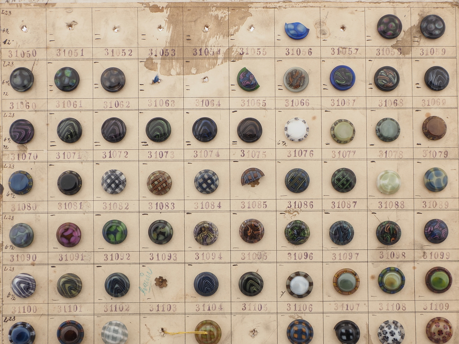 1919 Sample card (123) Czech antique glass buttons rosette shank