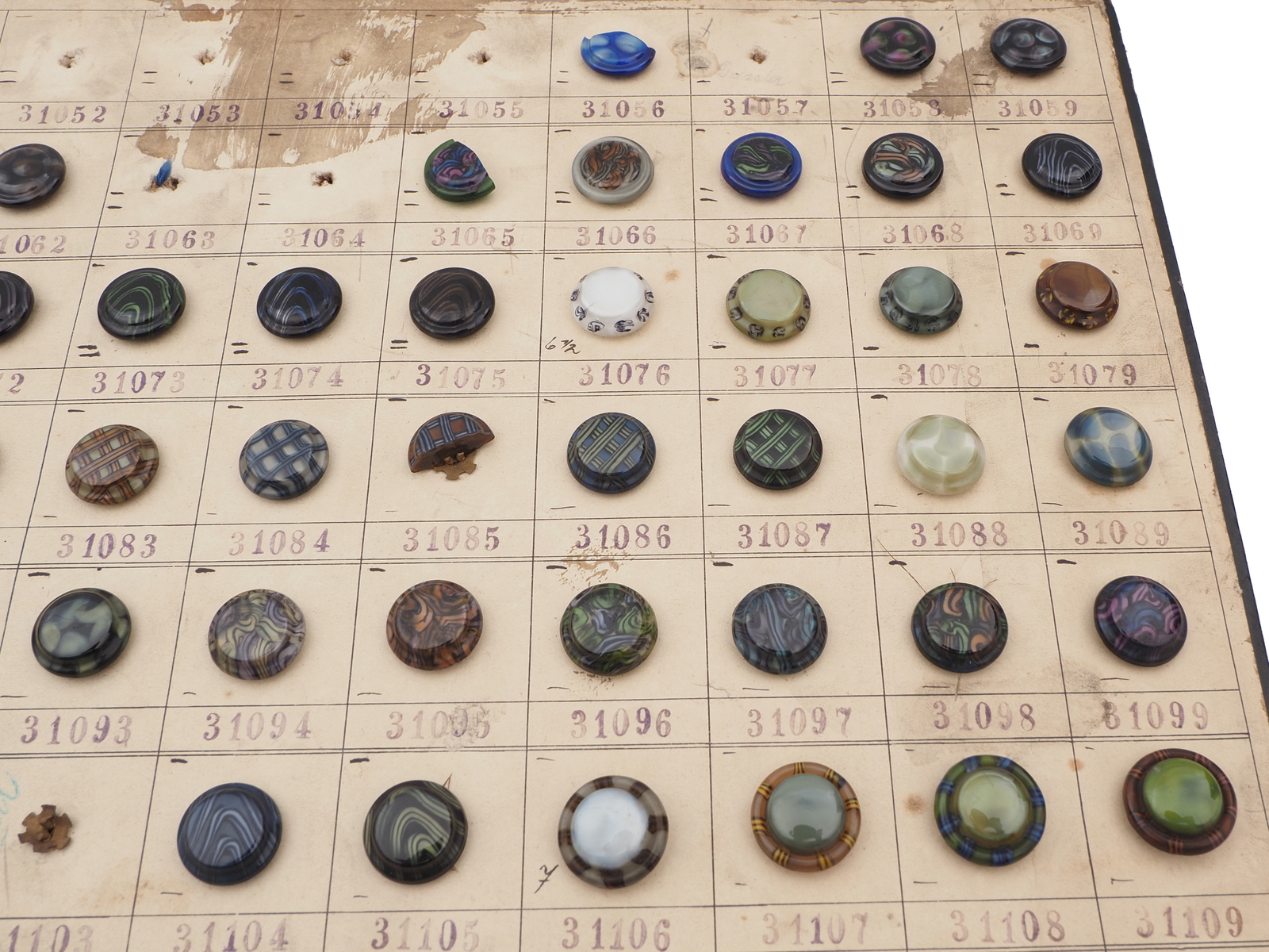 1919 Sample card (123) Czech antique glass buttons rosette shank