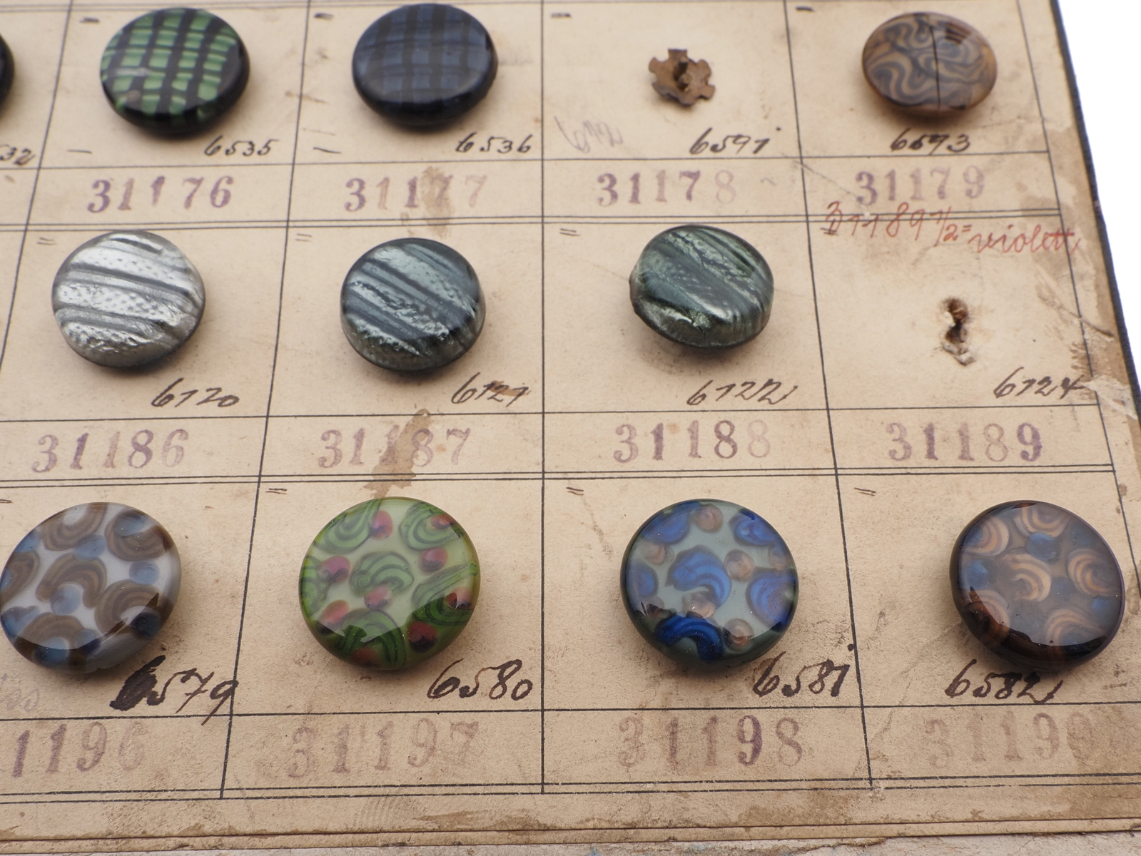1919 Sample card (123) Czech antique glass buttons rosette shank