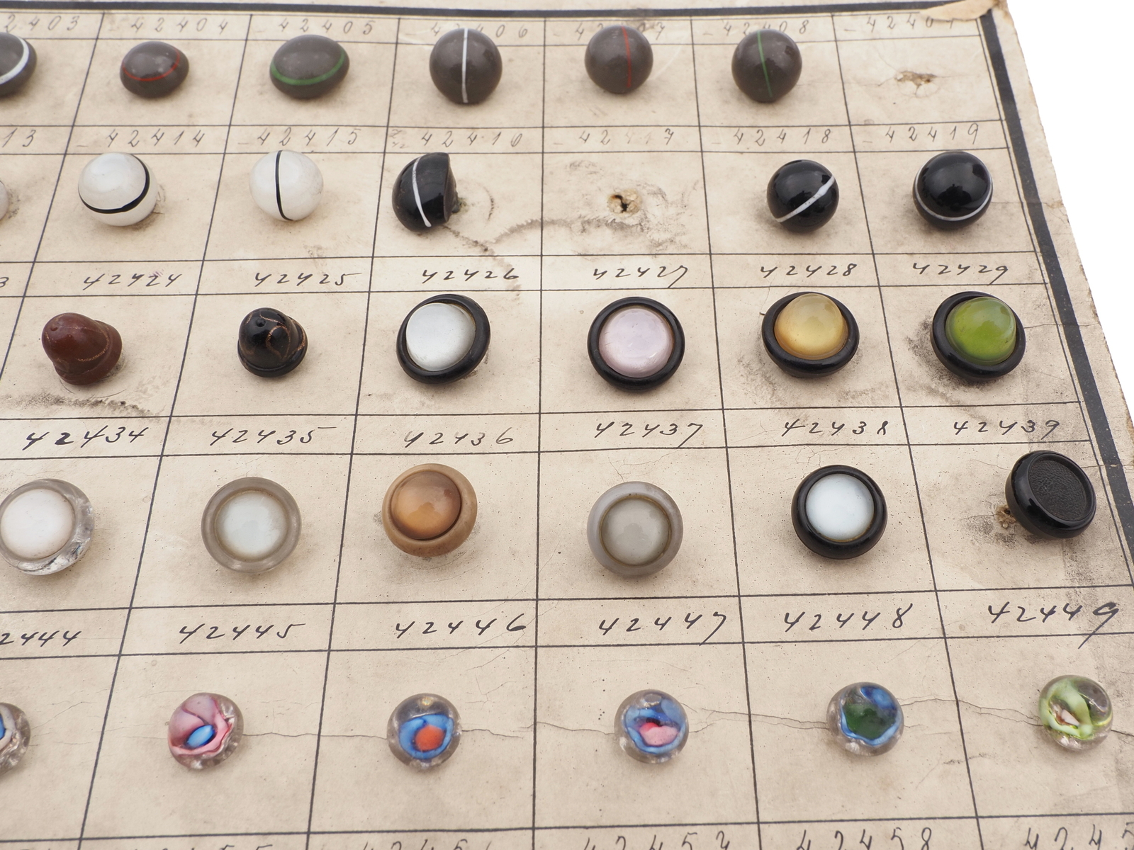 Sample card (121) Czech antique glass buttons bicolor paperweight moonglow