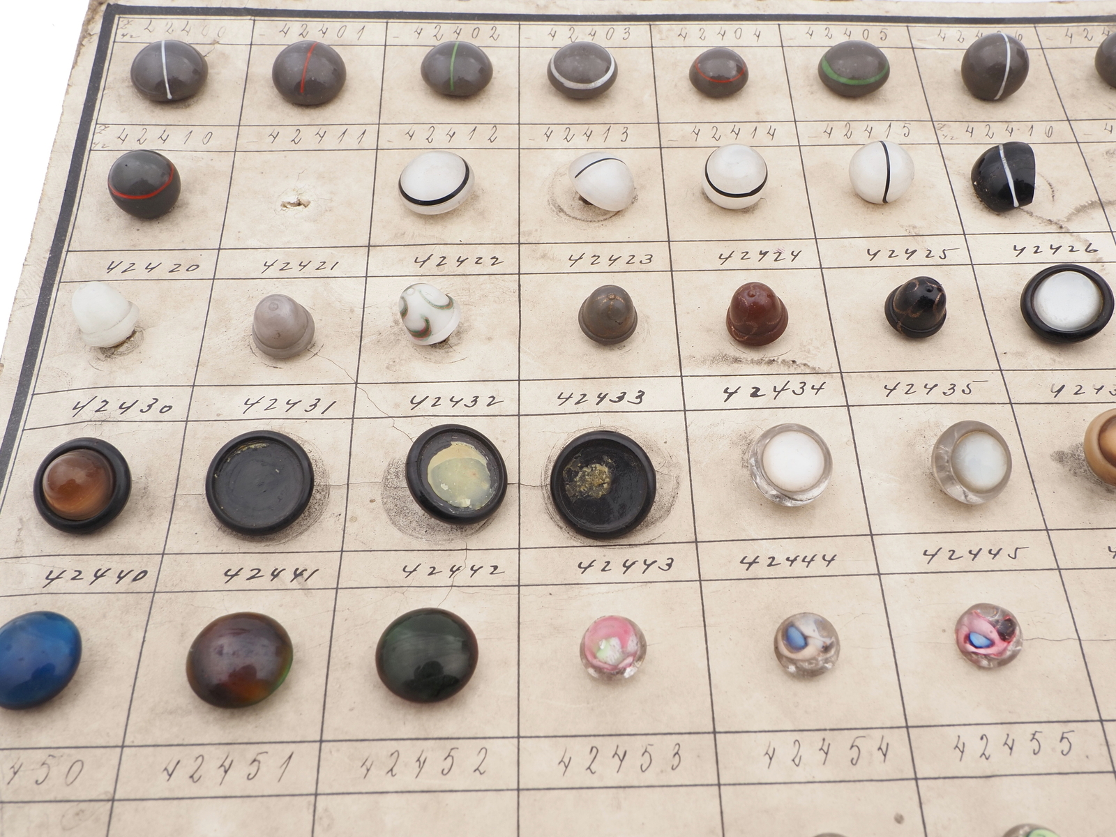 Sample card (121) Czech antique glass buttons bicolor paperweight moonglow