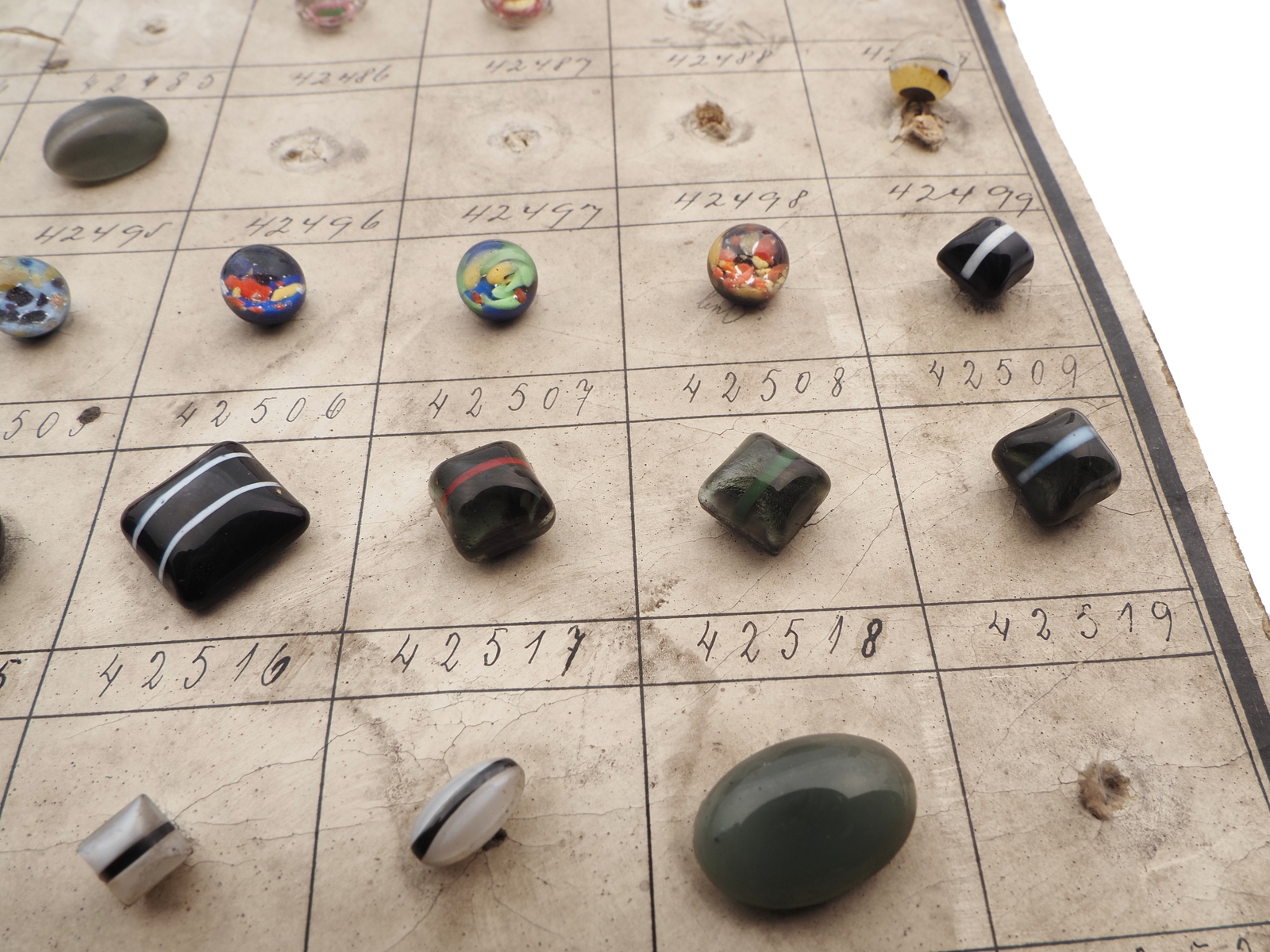 Sample card (121) Czech antique glass buttons bicolor paperweight moonglow