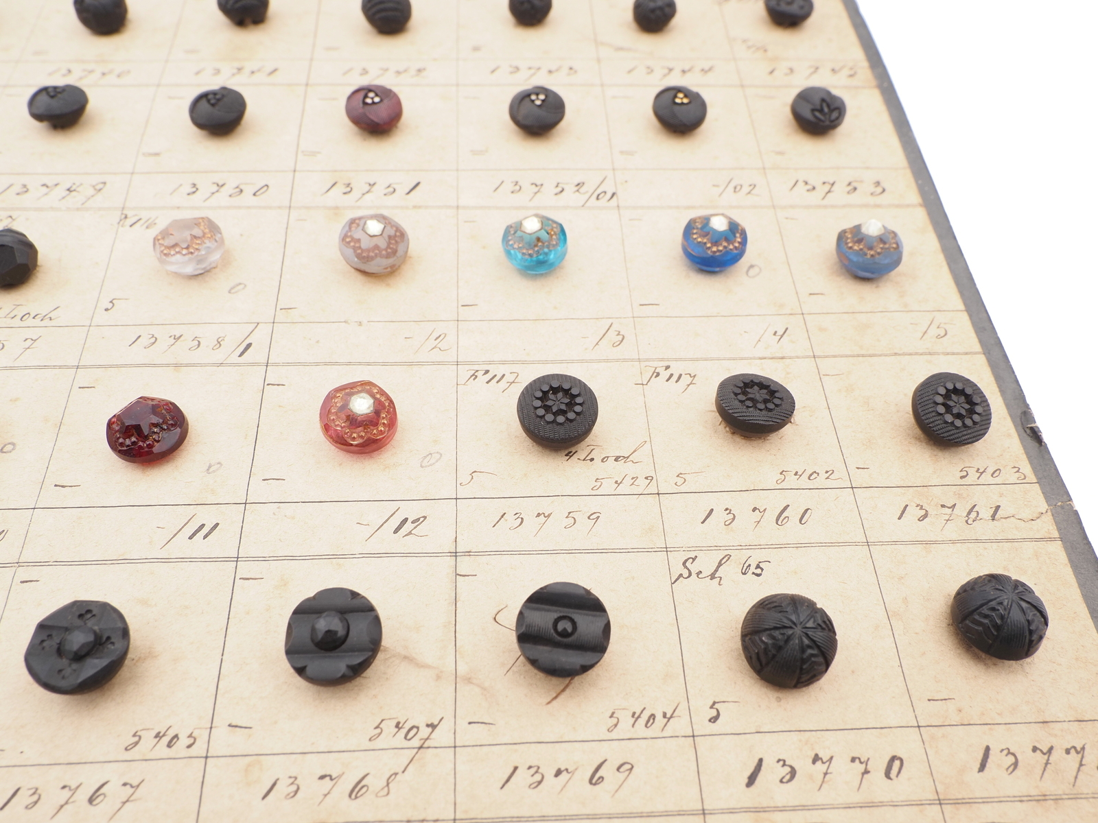 Sample card (138) Czech antique dimi glass buttons 