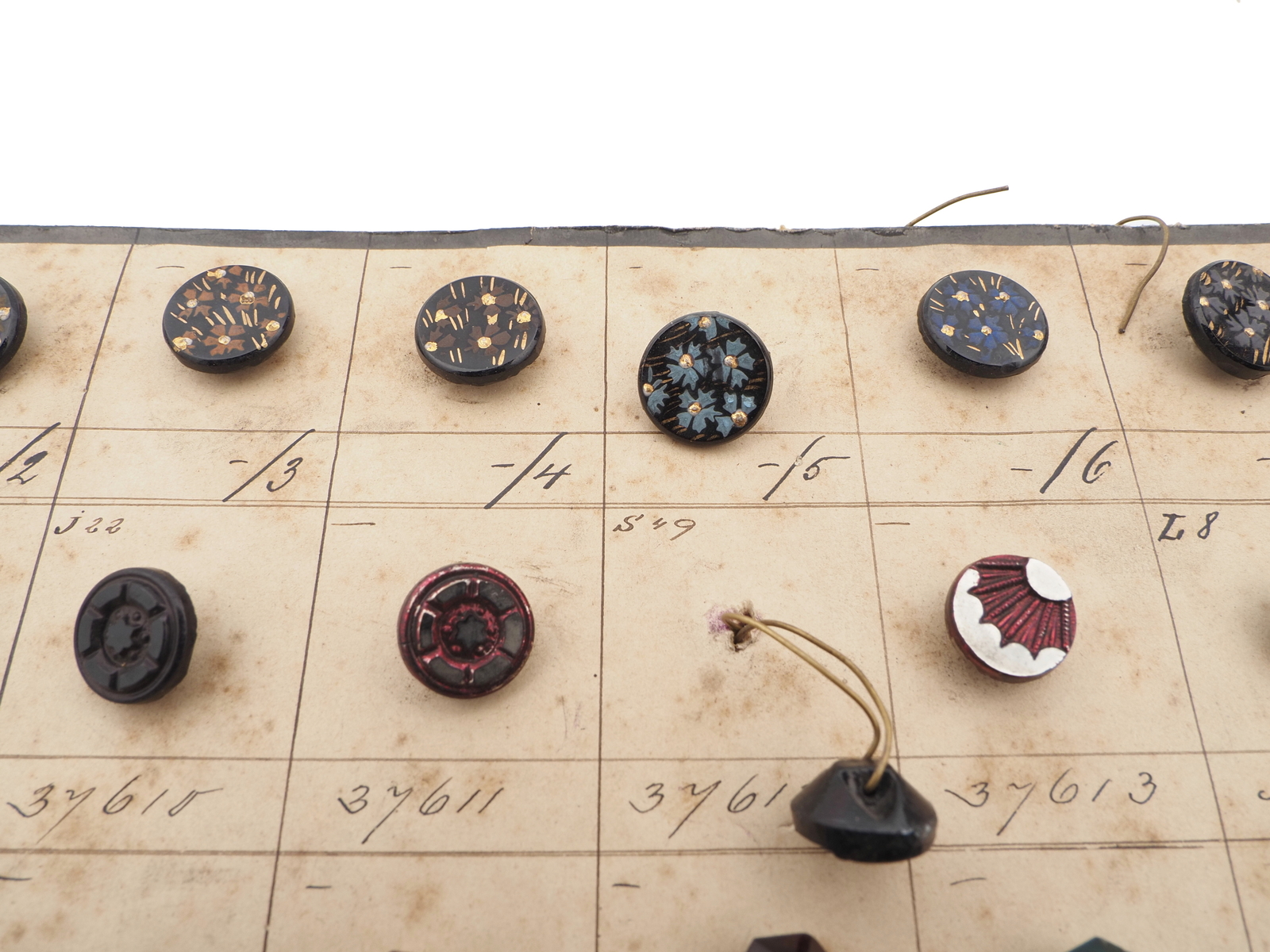 Sample card (127) Czech antique glass buttons 